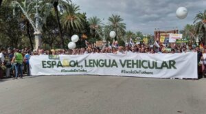 manifestación 18S en Barcelona bajo el lema "Español, lengua vehicular"