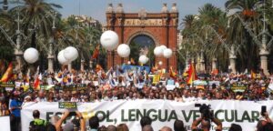 manifestación 18S en Barcelona bajo el lema "Español, lengua vehicular"